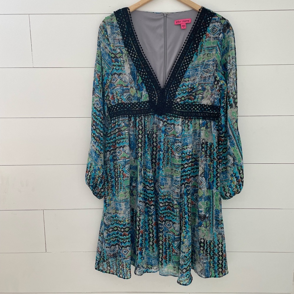 Betsy Johnson Patterned Arm Slits Dress